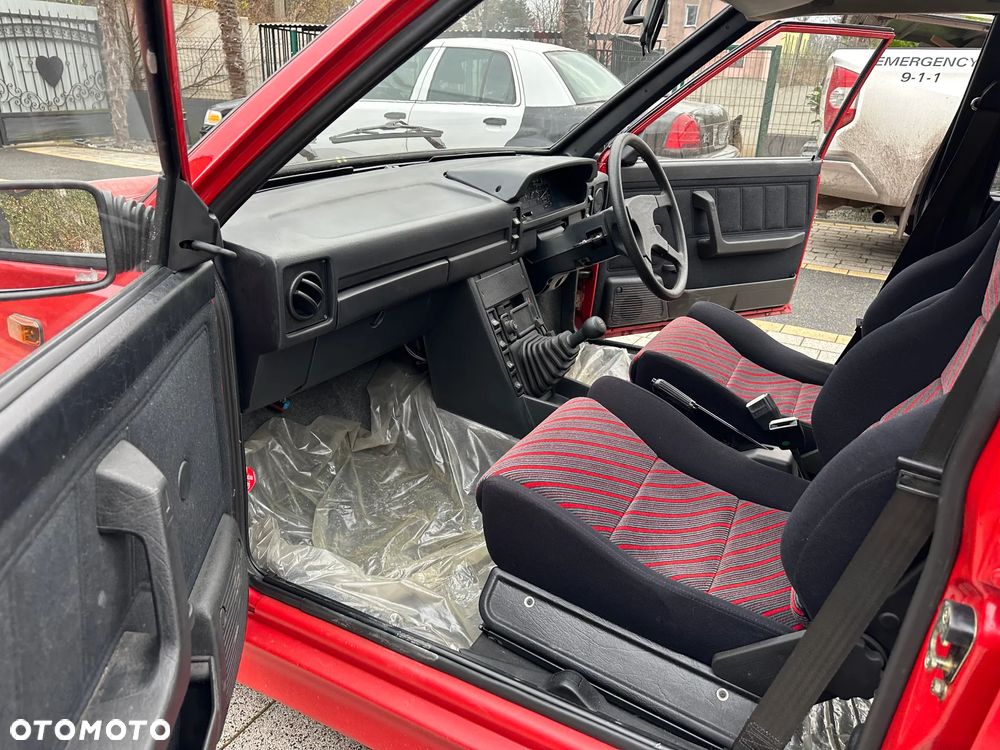 Polonez Caro - 18