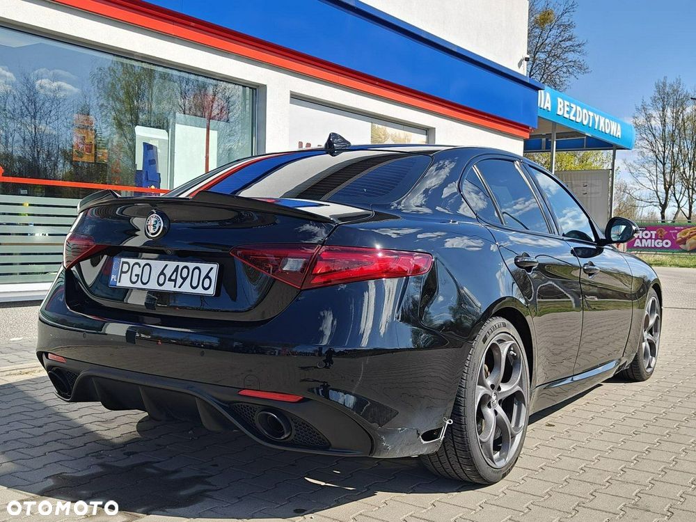 Alfa Romeo Giulia - 7