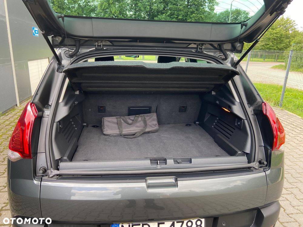 Peugeot 3008 1.6 BlueHDi Style S&S - 19