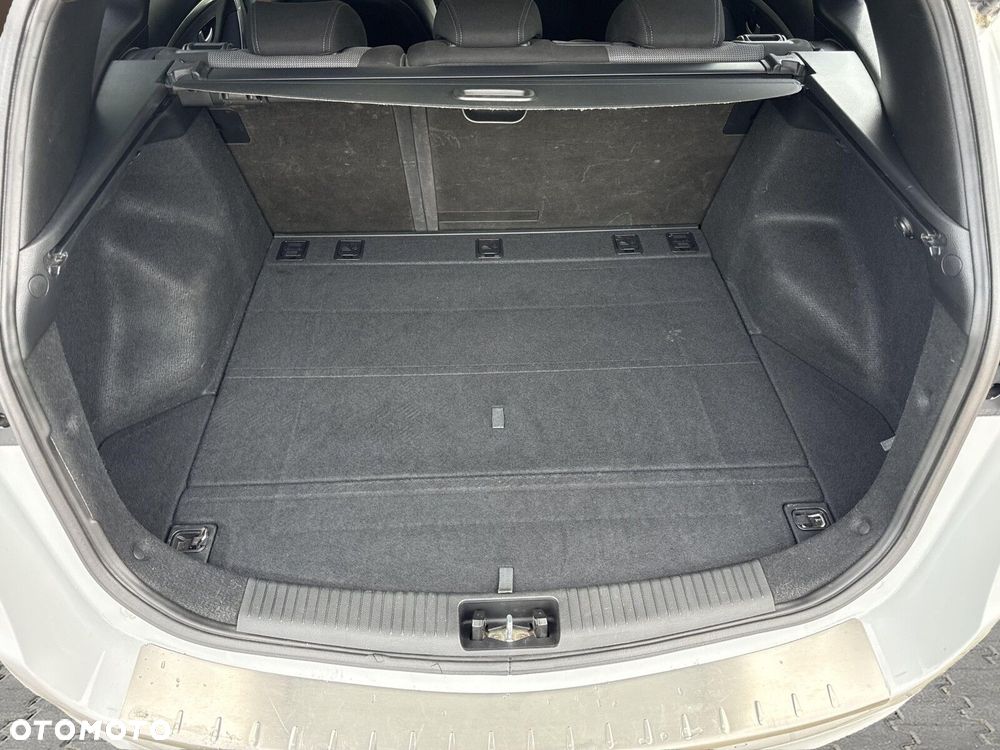 Hyundai i30 1.6 Comfort - 18
