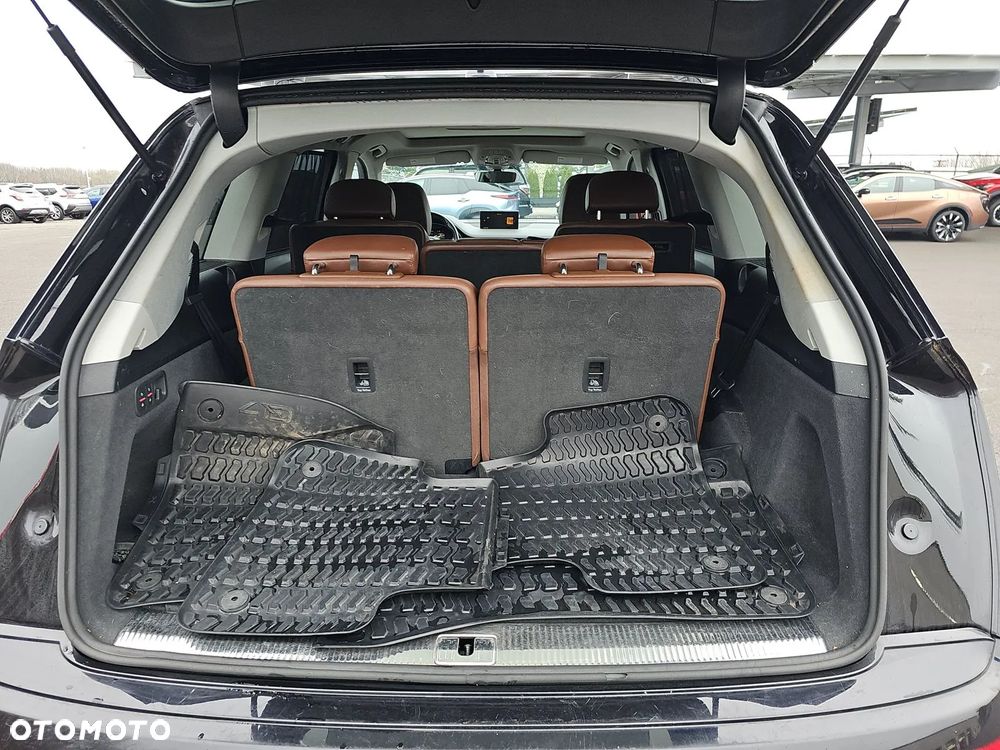 Audi Q7 - 15