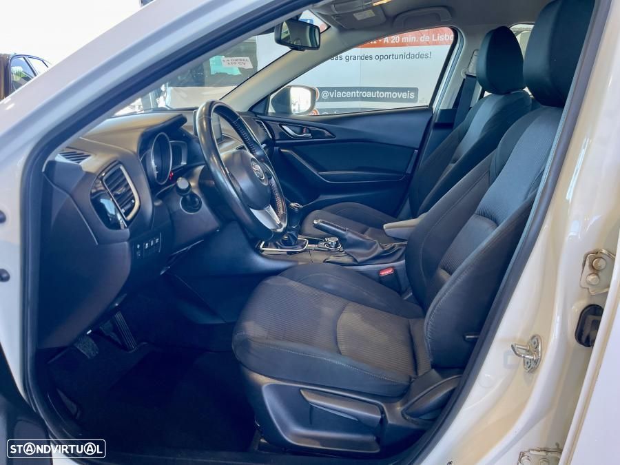 Mazda 3 - 8
