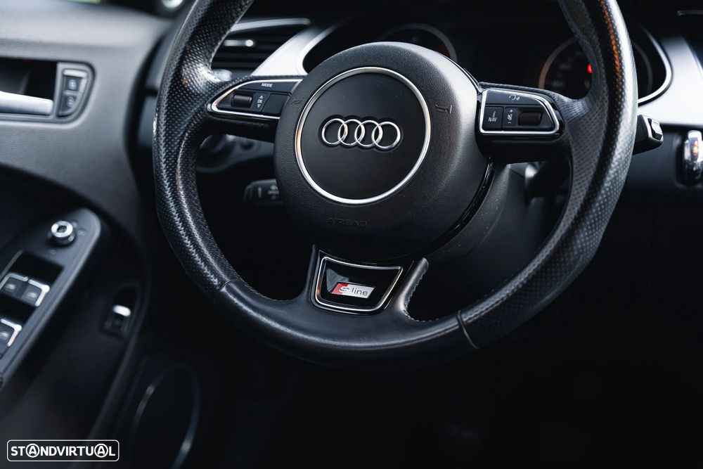 Audi A4 2.0 TDI DPF S line Sport Pack - 26