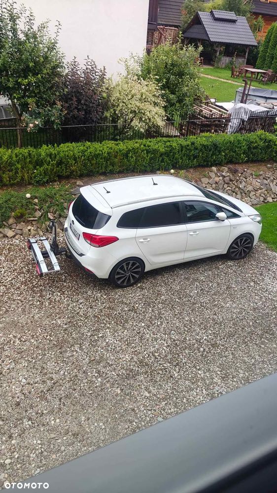 Kia Carens 1.7 CRDi L - 6