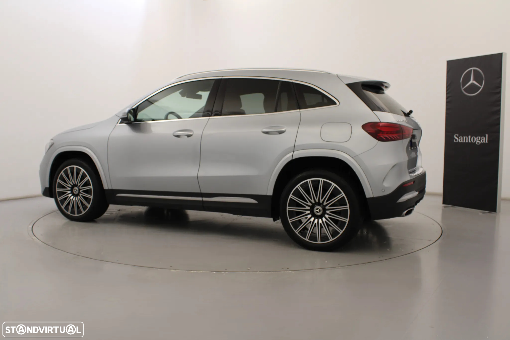 Mercedes-Benz GLA 250 e AMG Line - 11