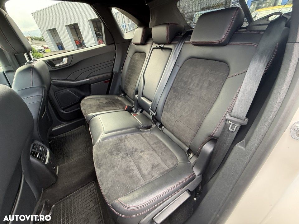 Ford Kuga - 25