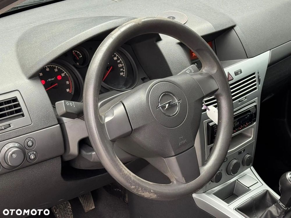 Opel Astra - 8