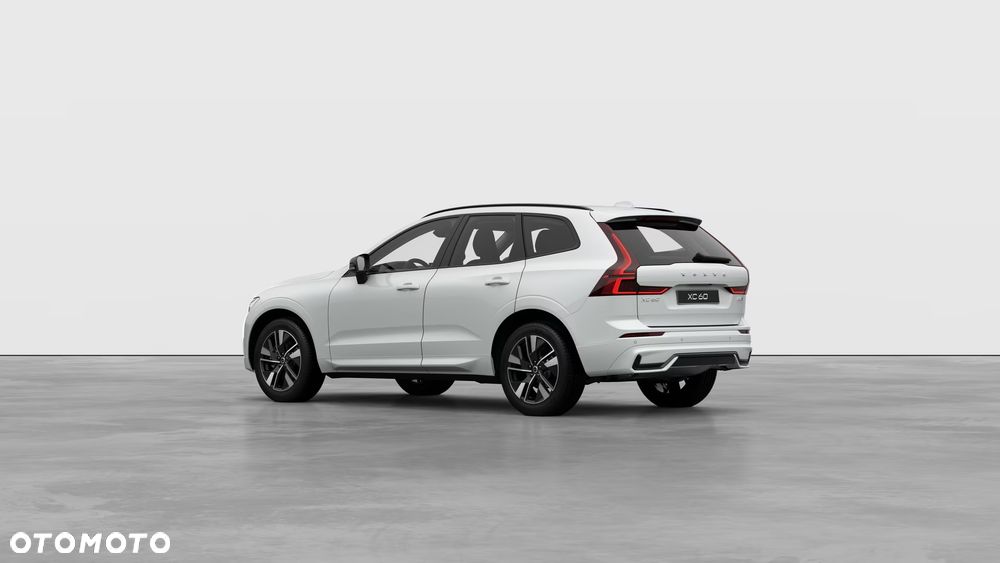 Volvo XC 60 B5 B AWD Plus Dark - 5