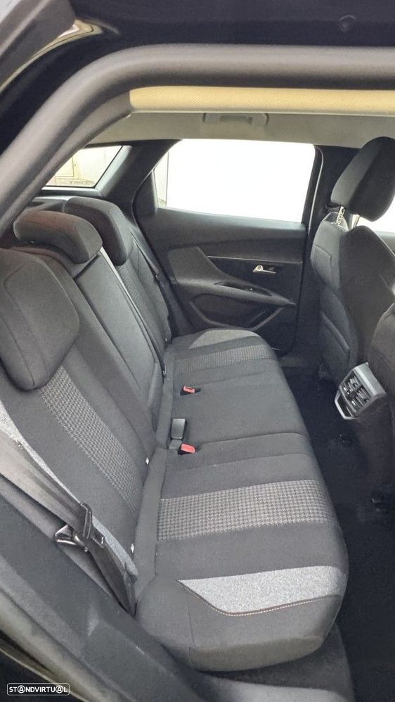 Peugeot 3008 1.2 PureTech Allure EAT8 - 9