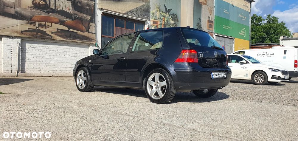Volkswagen Golf 2.0 Highline - 30