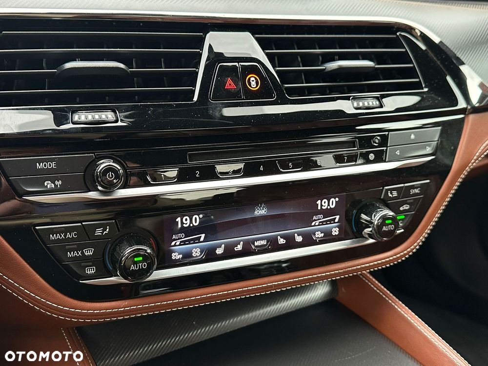 BMW M5 Standard - 16