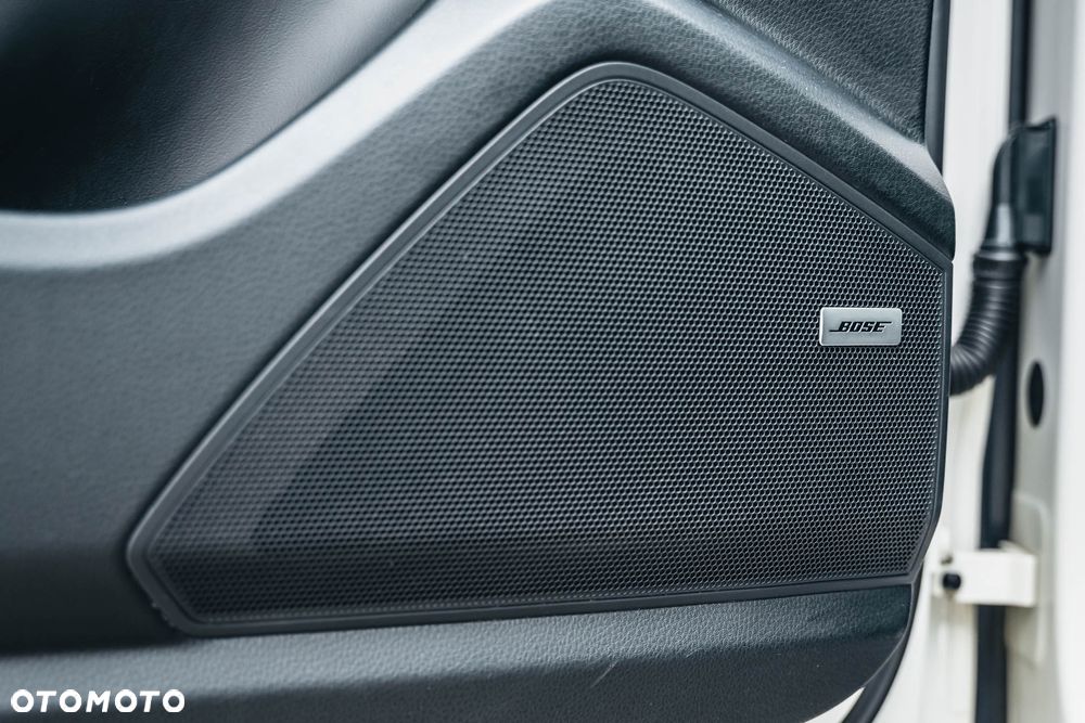 Porsche Cayenne Coupe E-Hybrid - 30