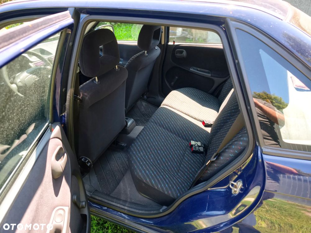 Opel Astra 1.6 - 16