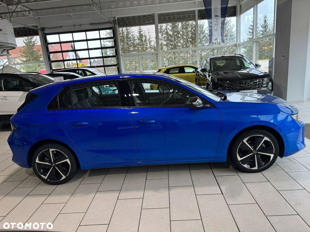 Opel Astra 1.2 T Edition S&S - 4