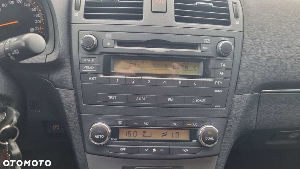 Toyota Avensis 1.8 Business Edition - 19