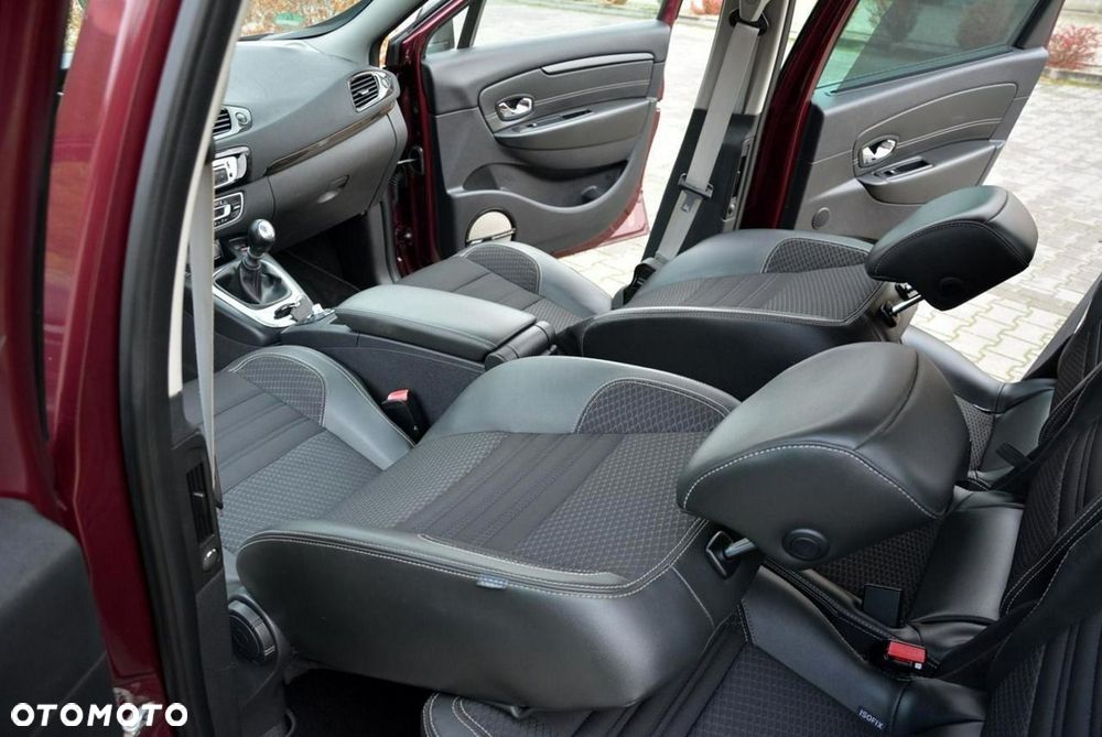 Renault Scenic ENERGY TCe 130 BOSE EDITION - 22