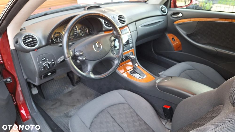 Mercedes-Benz CLK - 15