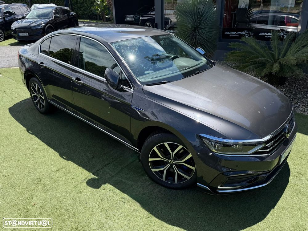 VW Passat 1.4 TSI GTE+ Plug-in - 11