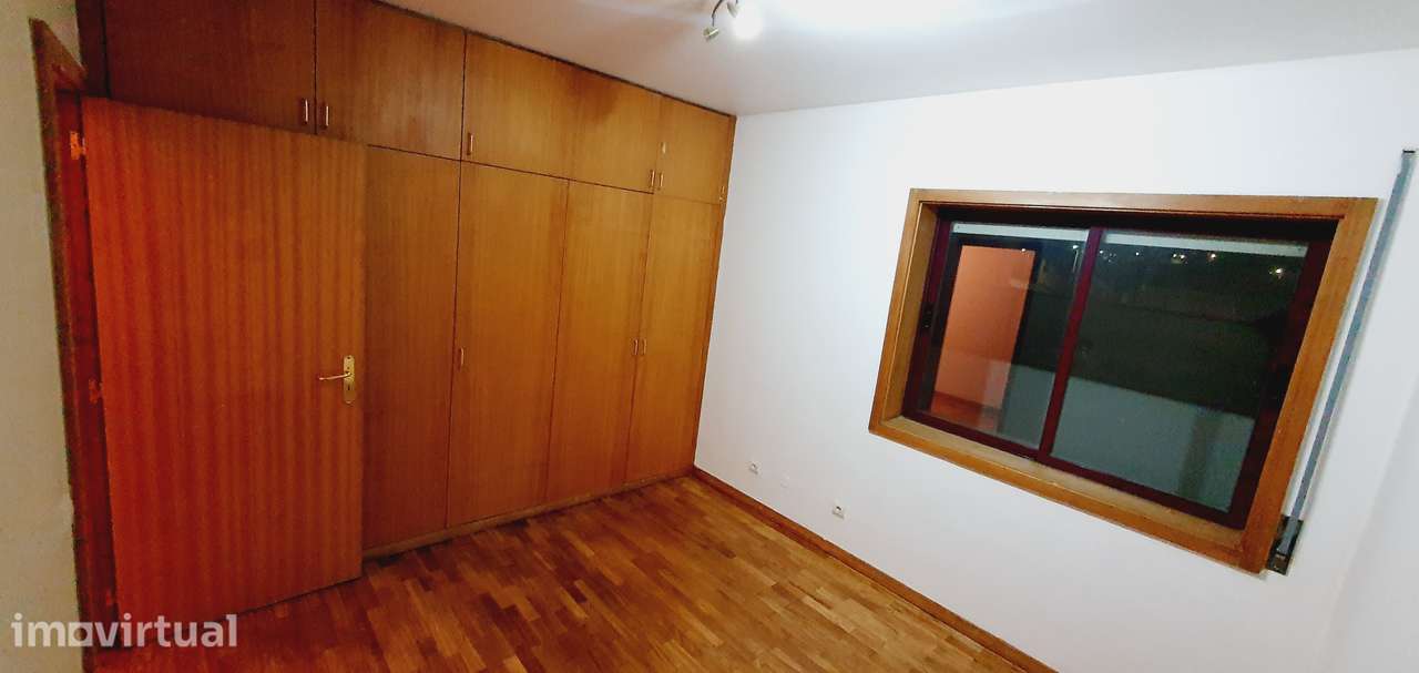 Apartamento T2 c/Lug de garagem - Gondomar - Grande imagem: 4/20