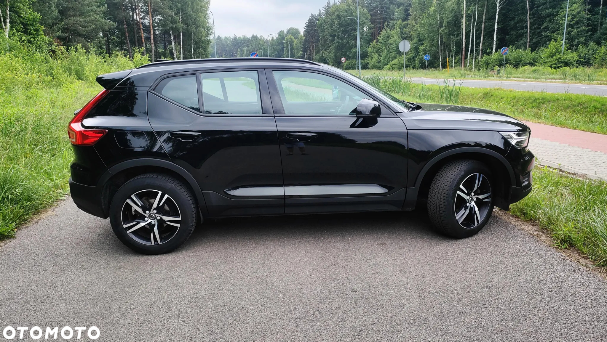Volvo XC 40 D3 Momentum Pro - 3