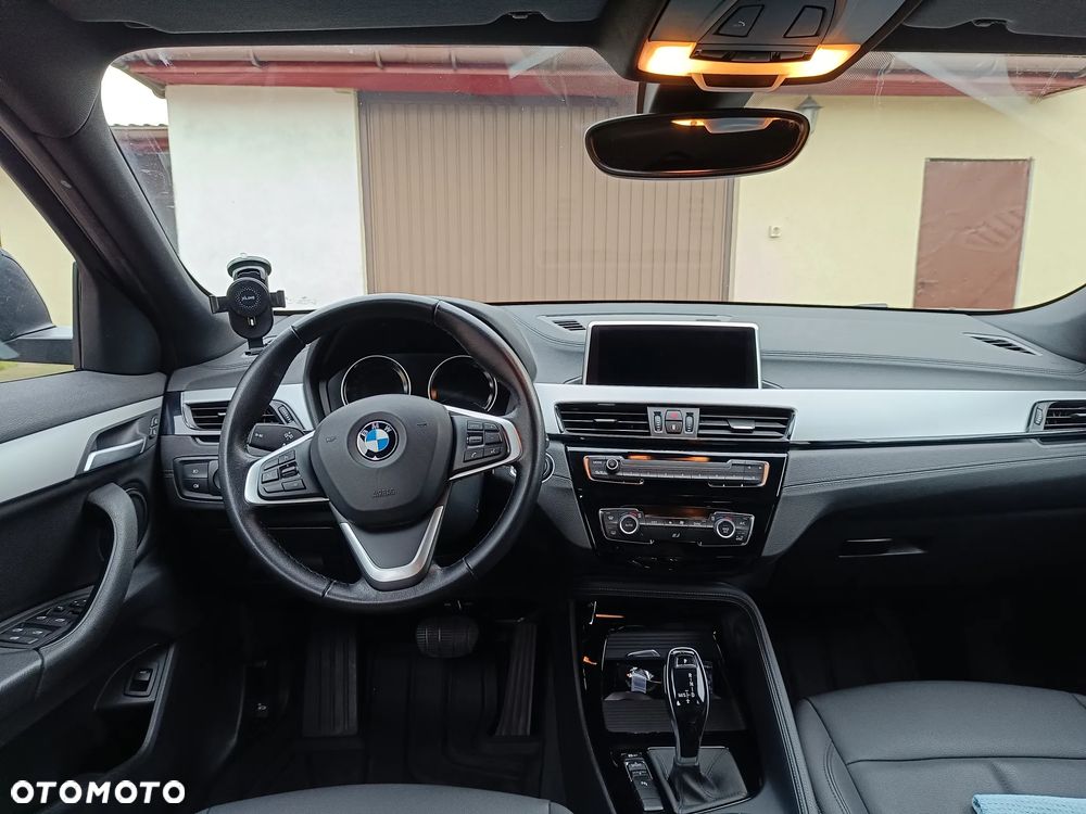 BMW X2 xDrive18d - 12
