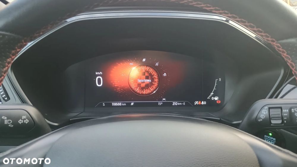 Ford Kuga 2.0 EcoBlue Hybrid ST-LINE X - 33