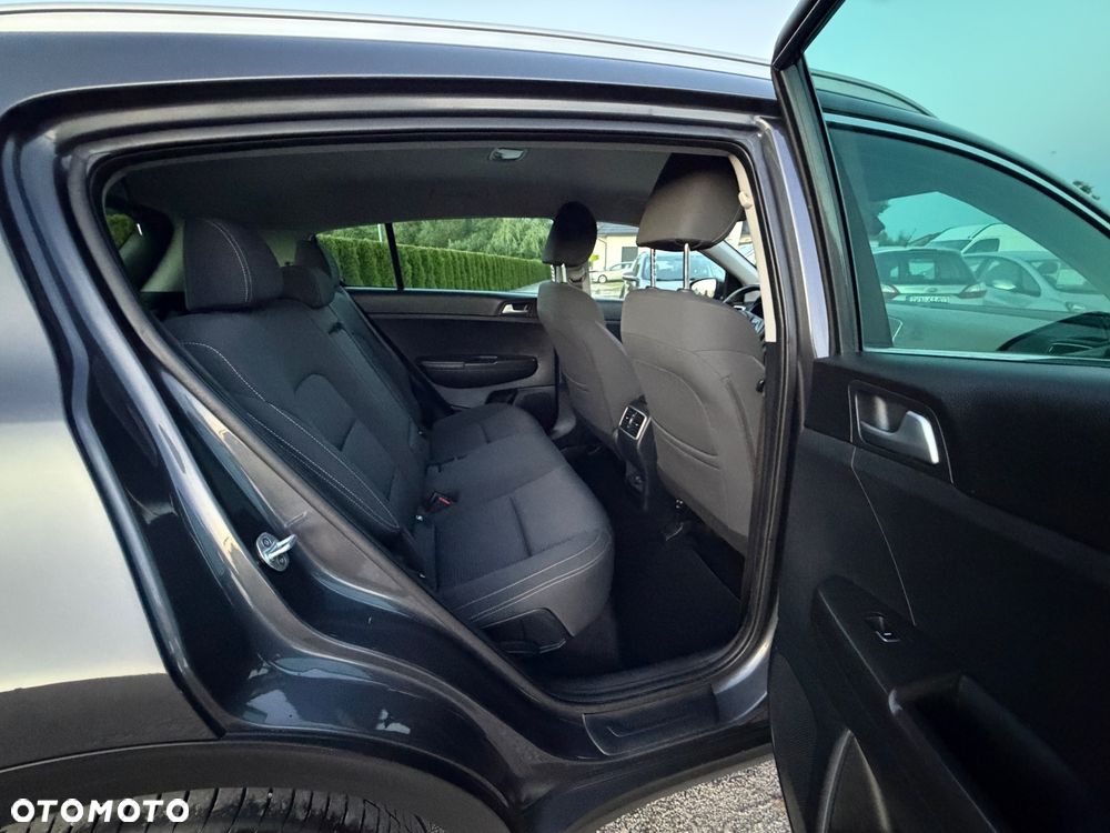 Kia Sportage 1.7 CRDI 2WD ISG Spirit - 24