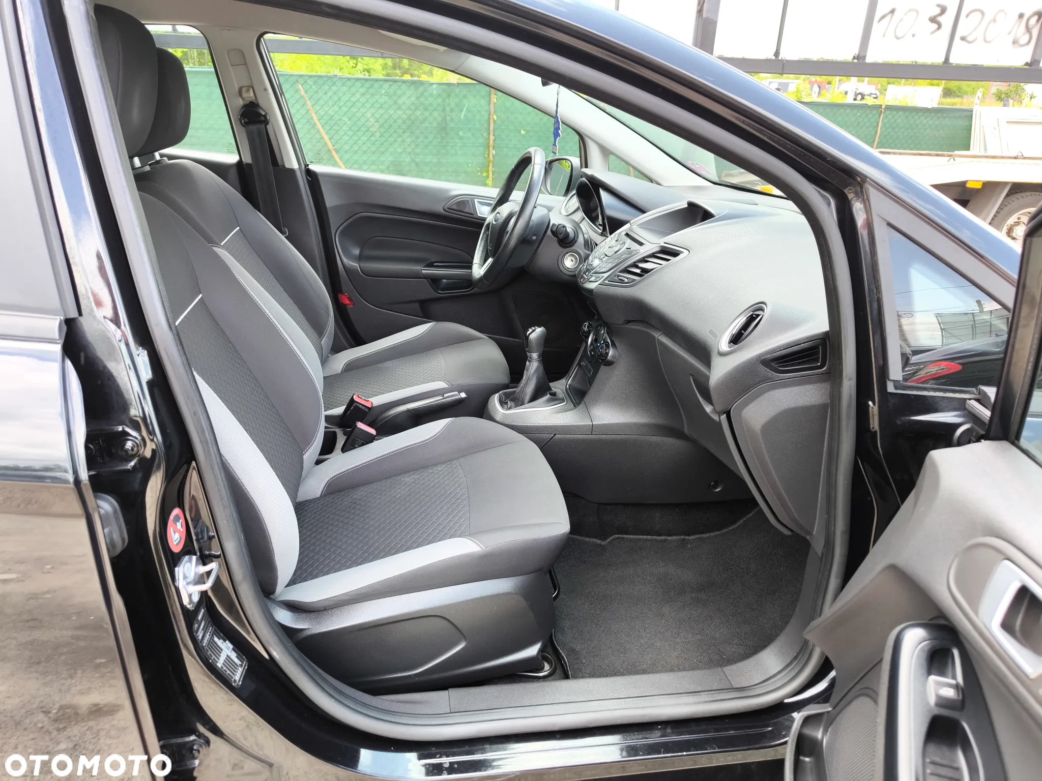 Ford Fiesta 1.0 EcoBoost Gold X - 17