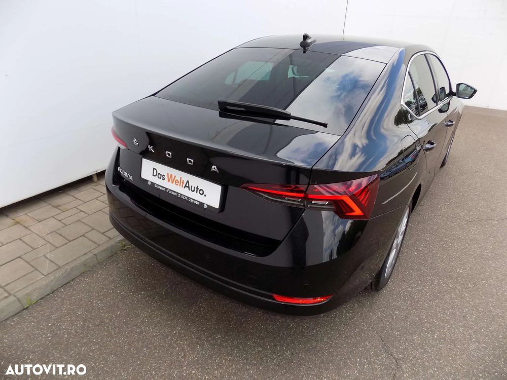Skoda Octavia 2.0 TDI DSG First Edition - 5