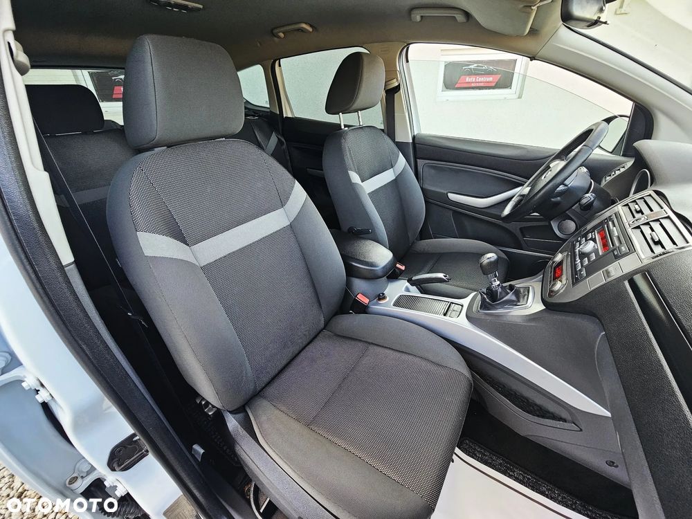 Ford Kuga 2.0 TDCi 4x4 White Magic - 11