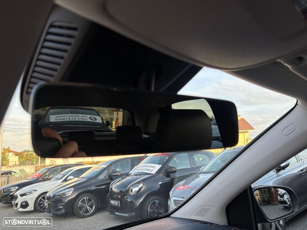 Mercedes-Benz B 250 e AMG Line - 35