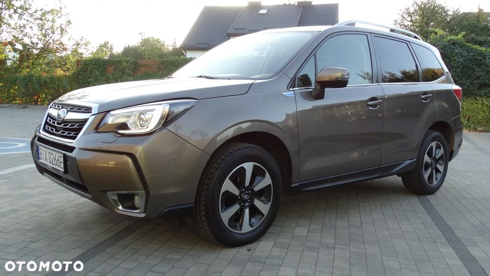 Subaru Forester 2.0 i Exclusive Lineartronic - 2