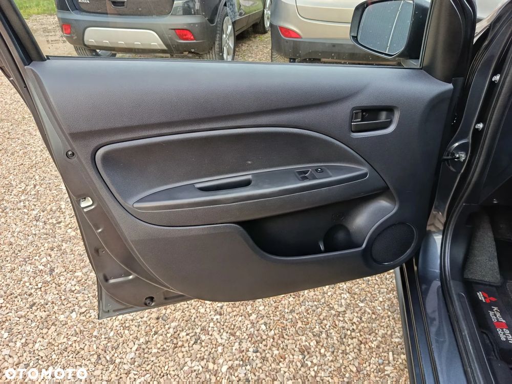 Mitsubishi Space Star 1.0 Plus - 23