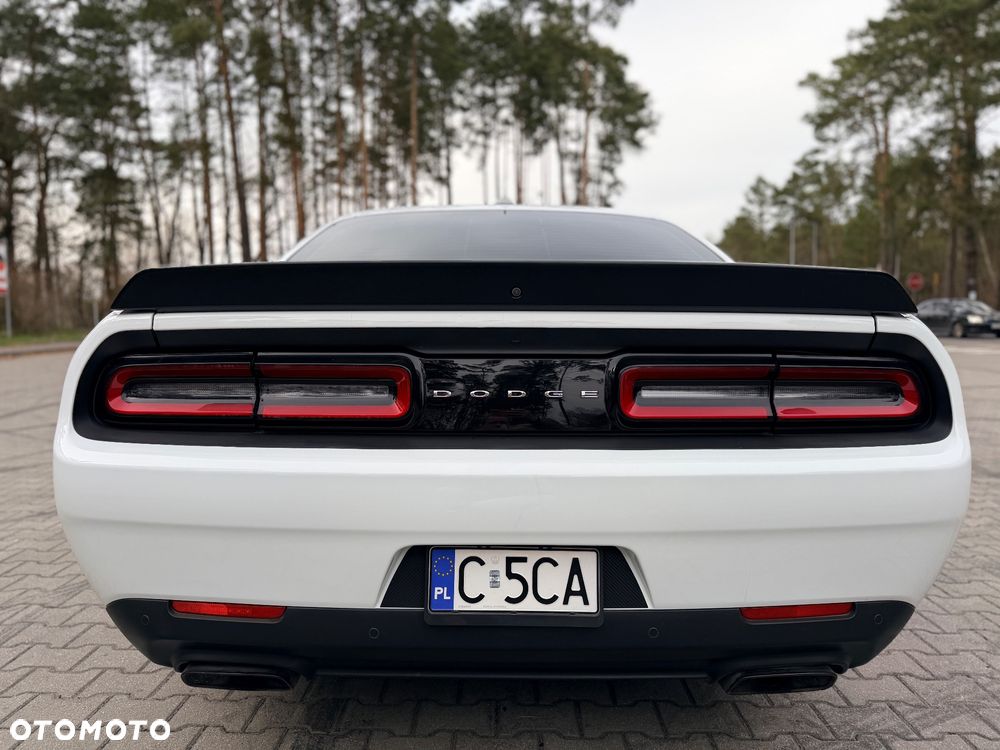 Dodge Challenger 6.2 Hellcat - 27