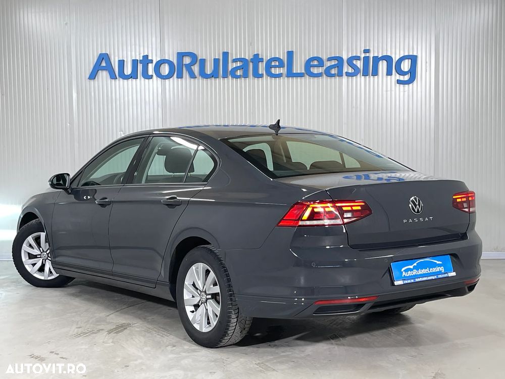 Volkswagen Passat 2.0 TDI Advance - 5