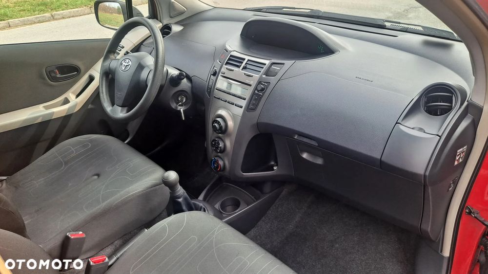 Toyota Yaris 1.0 VVT-i - 14