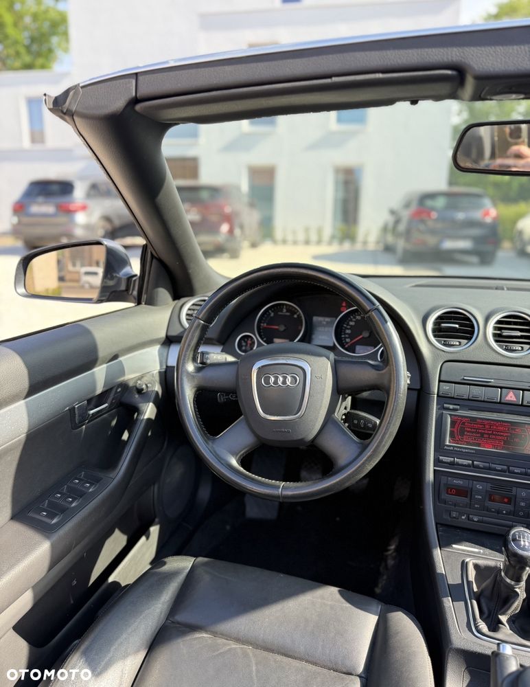 Audi A4 Cabrio 2.0 TDI DPF - 13