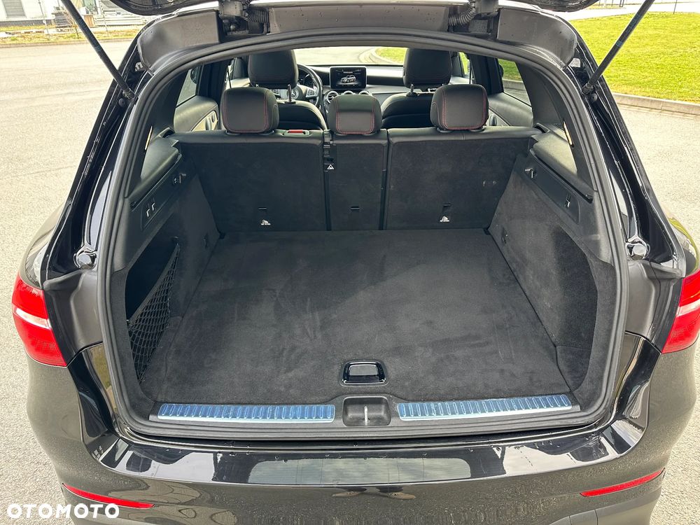 Mercedes-Benz GLC AMG 63 4-Matic+ - 23