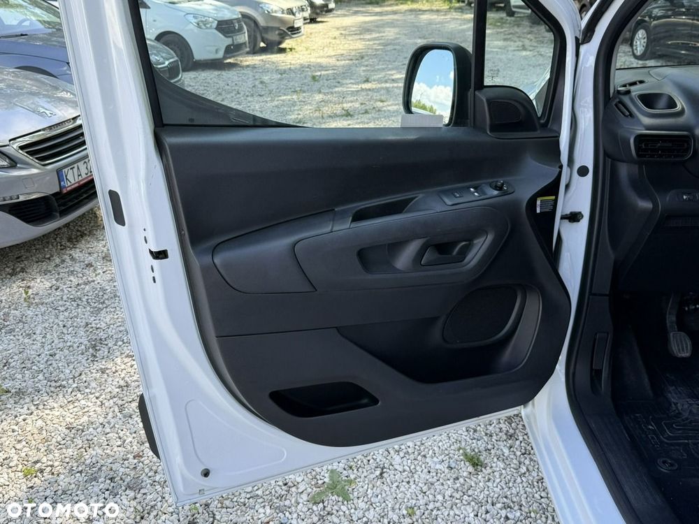 Toyota Proace City - 13