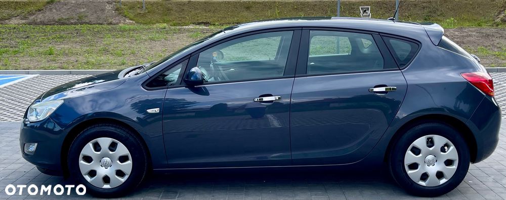 Opel Astra 1.4 T Essentia - 7