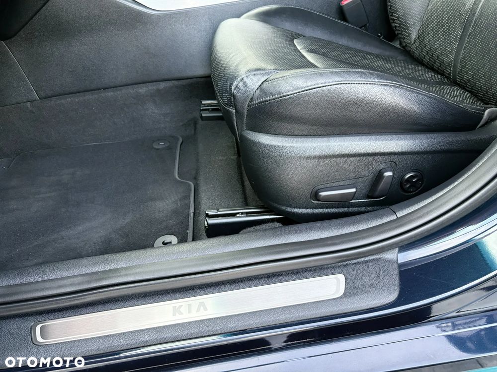 Kia Optima - 34