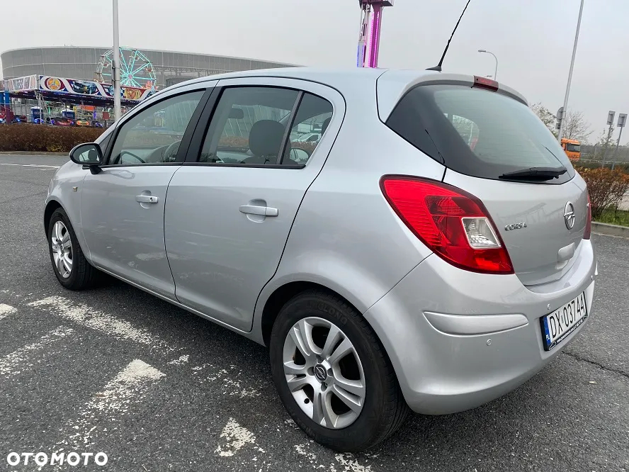 Opel Corsa 1.3 CDTI Cosmo - 4