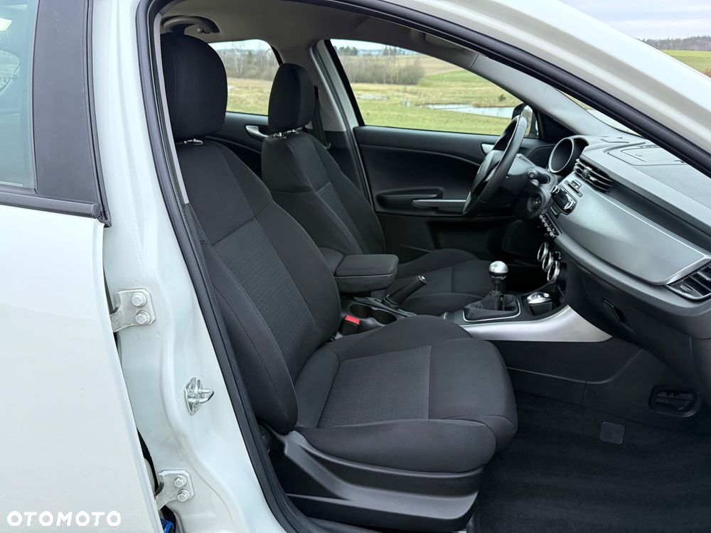 Alfa Romeo Giulietta 1.4 TB Progression - 25