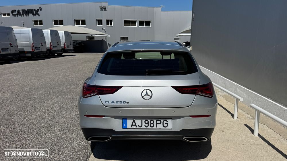 Mercedes-Benz CLA 250 e Shooting Brake Style Plus - 14