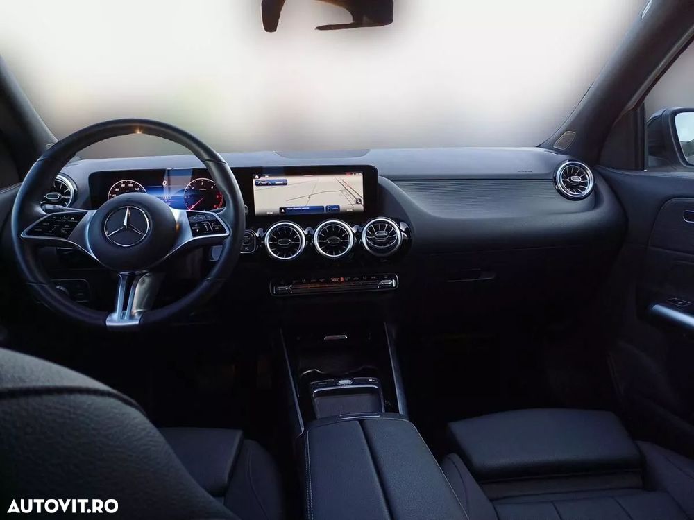 Mercedes-Benz GLA - 14