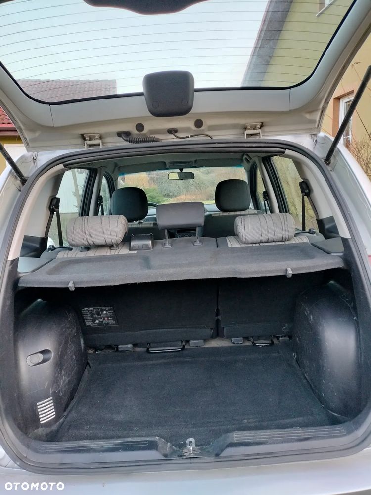 Hyundai Matrix 1.6 GLS - 6