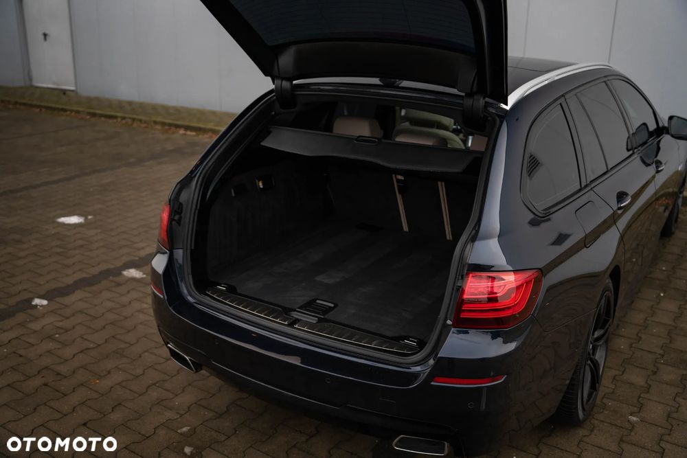 BMW Seria 5 530d xDrive Sport-Aut Luxury Line - 12