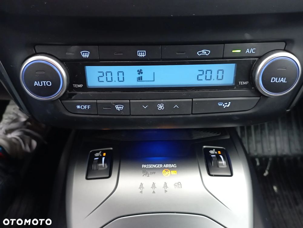 Toyota Avensis 1.8 Prestige MS - 14