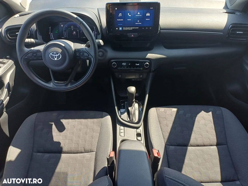 Toyota Yaris 1.5 VVT-i HSD Dynamic Plus Bi-tone - 10