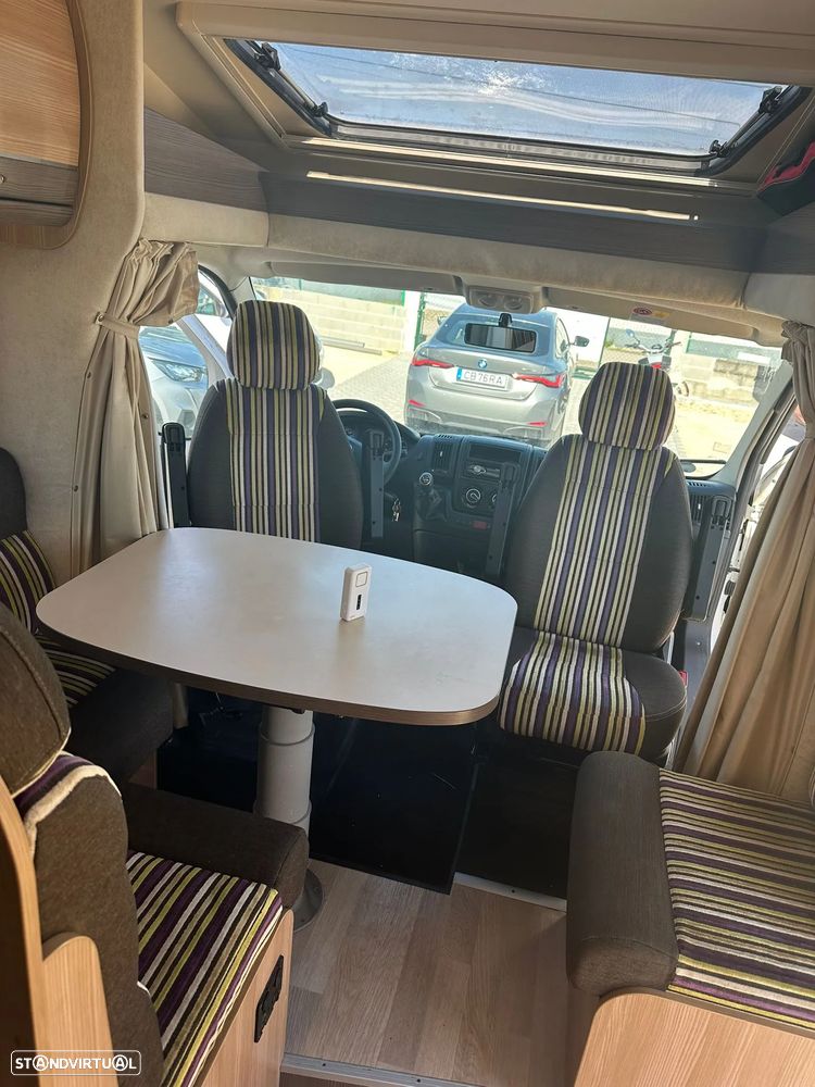 Rapido Serie 6F 691 cama central - 42